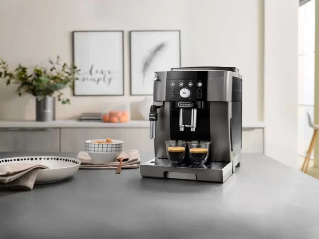 DeLonghi Magnifica S Smart Super Automatic Coffee Machine with LatteCrema System - Image 2